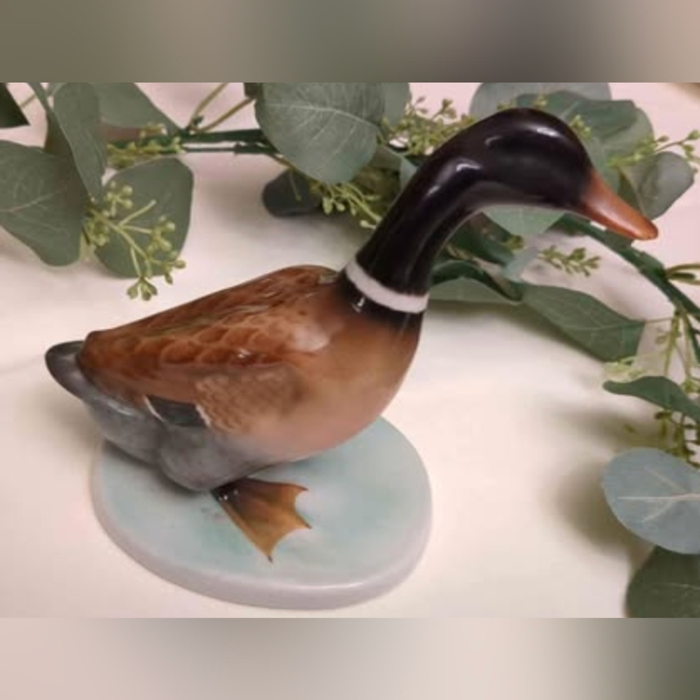 RARE Lichte VEB Duck Porcelain Fugurine Made In East Germany 1949-65 5.5H x 6"W